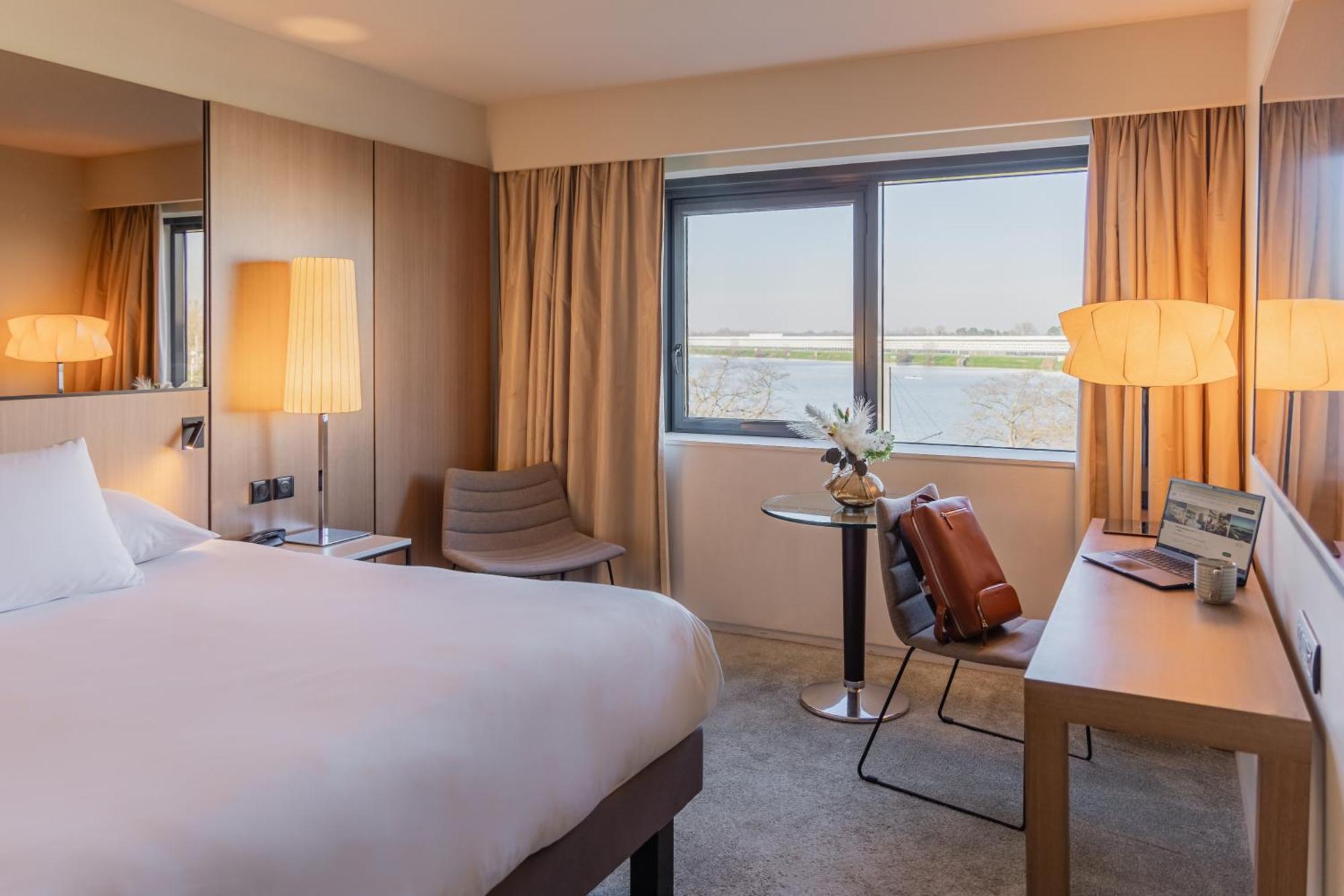 Pullman Bordeaux Lac Ngoại thất bức ảnh