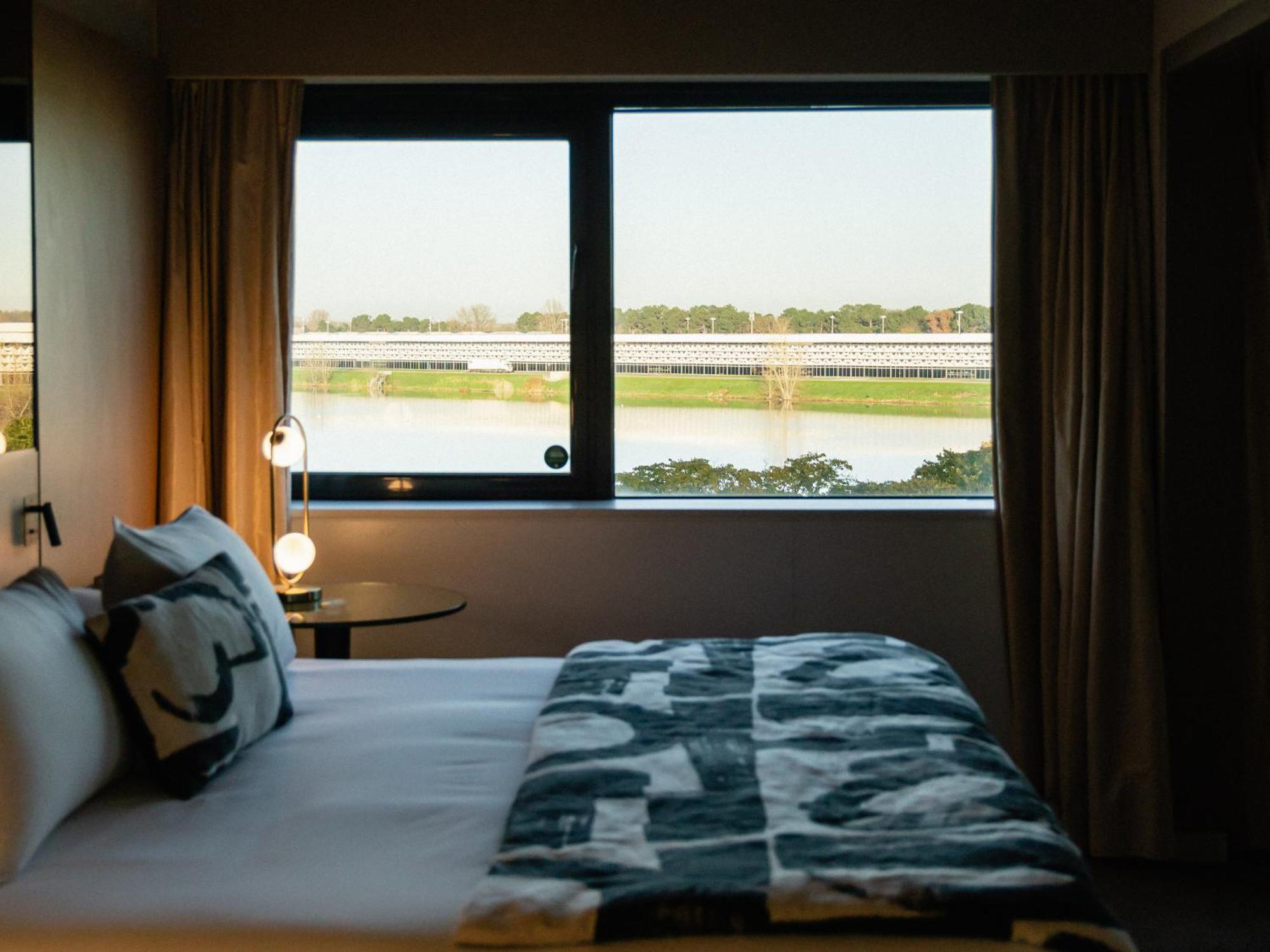 Pullman Bordeaux Lac Ngoại thất bức ảnh